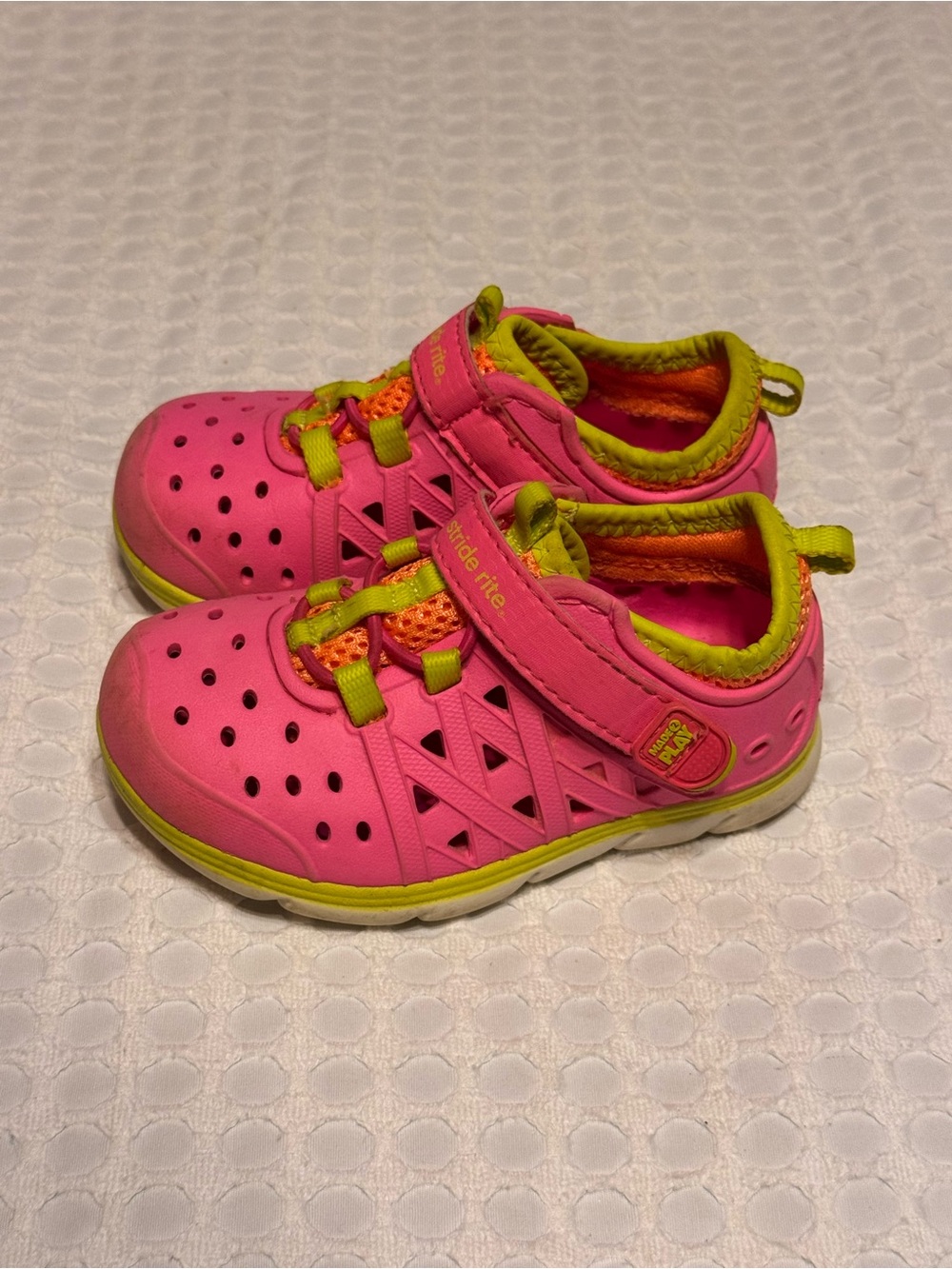 Stride Rite Bright Pink and Lime Kids Water Shoes - Picture 2 of 6